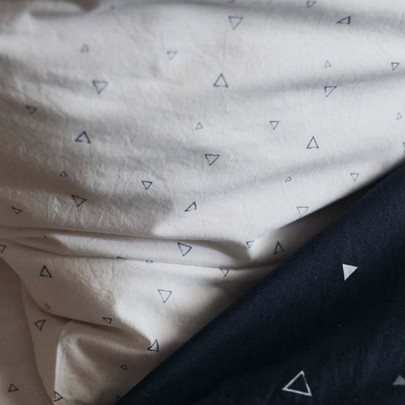 Dewberry Kids' "Cosmic Triangles" Organic Cotton Full Size Bedding Set B… - Picture 2 of 6